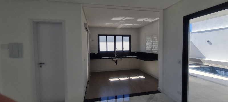 Casa de condomínio à venda Residencial Terras do Vale com 193m² e 3 quartos por R$ 1.100.000 - 534295955-cozinha.jpg