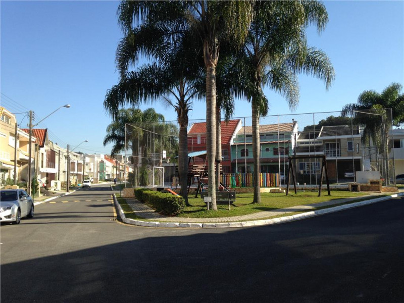 Casa de condomínio à venda Uberaba com 235m² e 4 quartos por R$ 1.825.000 - 901742787-playgroud-1.jpg