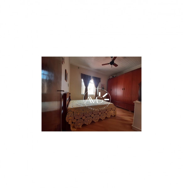 Casa à venda Bacacheri com 250m² e 3 quartos por R$ 950.000 - 2007935779-q2.jpg