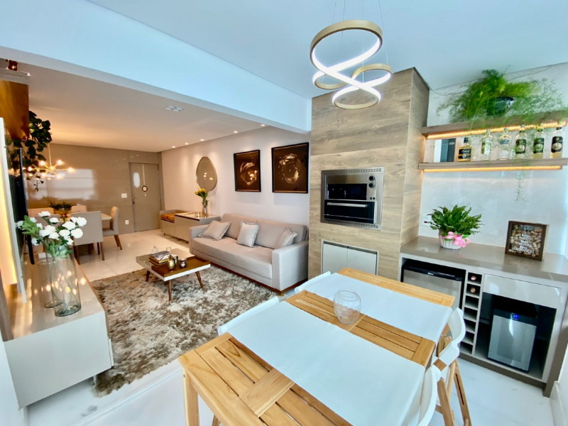 Apartamento à venda Buritis com 125m² e 4 quartos por R$ 1.450.000 - 598882402-varanda-02.jpeg