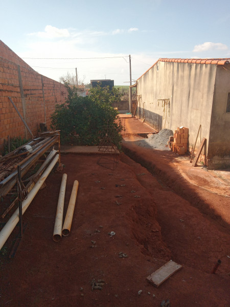 Casa à venda Residencial Astória com 360m² e 2 quartos por R$ 300.000 - 1031992892-img-20230507-142404-655.jpg