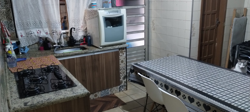 Casa à venda Sapopemba com 200m² e 5 quartos por R$ 500.000 - 499996970-img-20230506-104454360.jpg