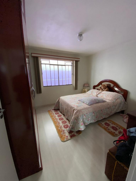 Casa à venda Novo Mundo com 142m² e 4 quartos por R$ 1.250.000 - 1722067005-whatsapp-image-2023-05-07-at-20.jpeg