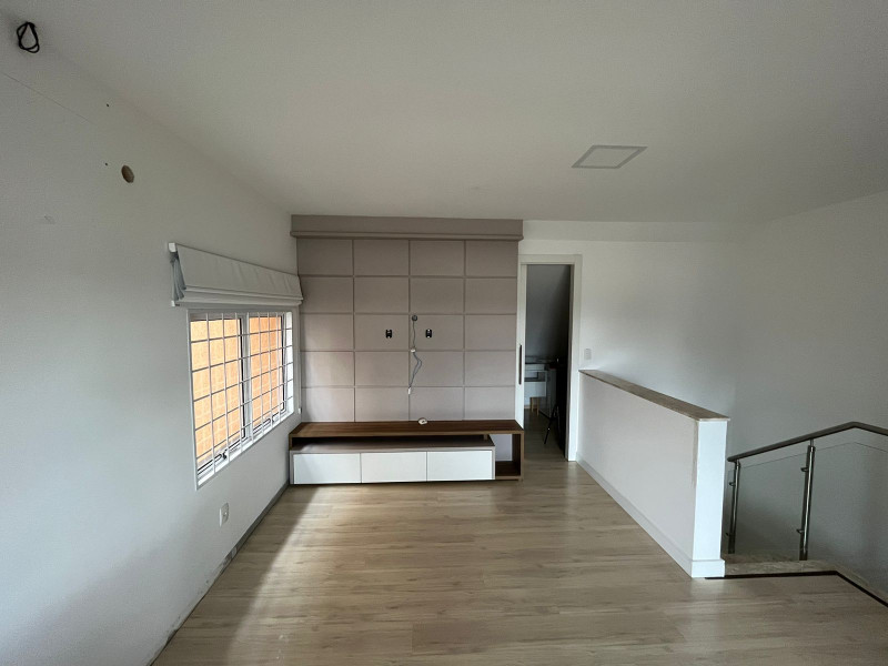 Casa de condomínio à venda Campina do Siqueira com 185m² e 3 quartos por R$ 820.000 - 1445359381-whatsapp-image-2023-05-08-at-09.jpeg