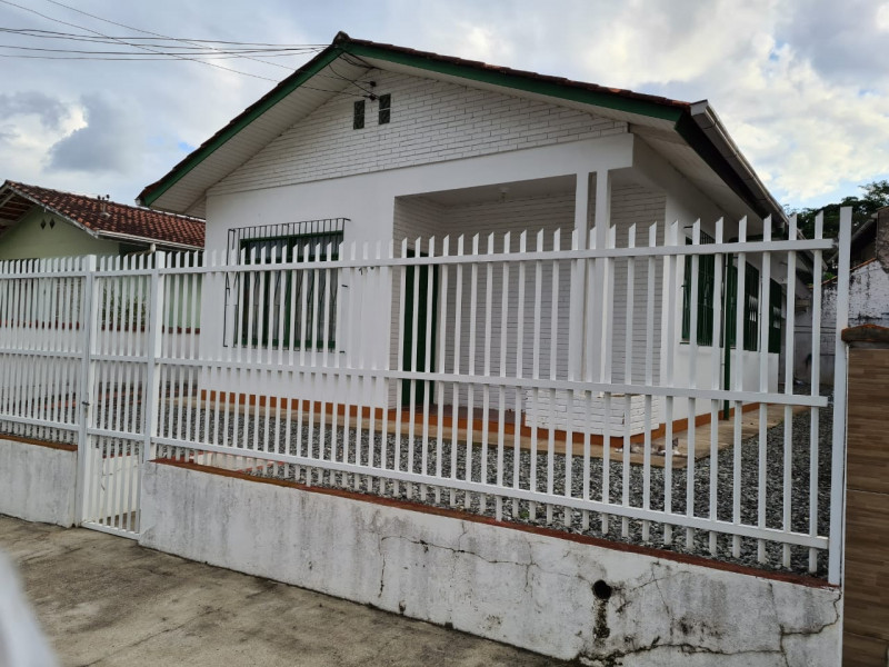 Casa à venda Velha com 120m² e 4 quartos por R$ 520.000 - 20743133-casa-a-venda-em-blumenau-bairro-velha-2-copia.jpeg