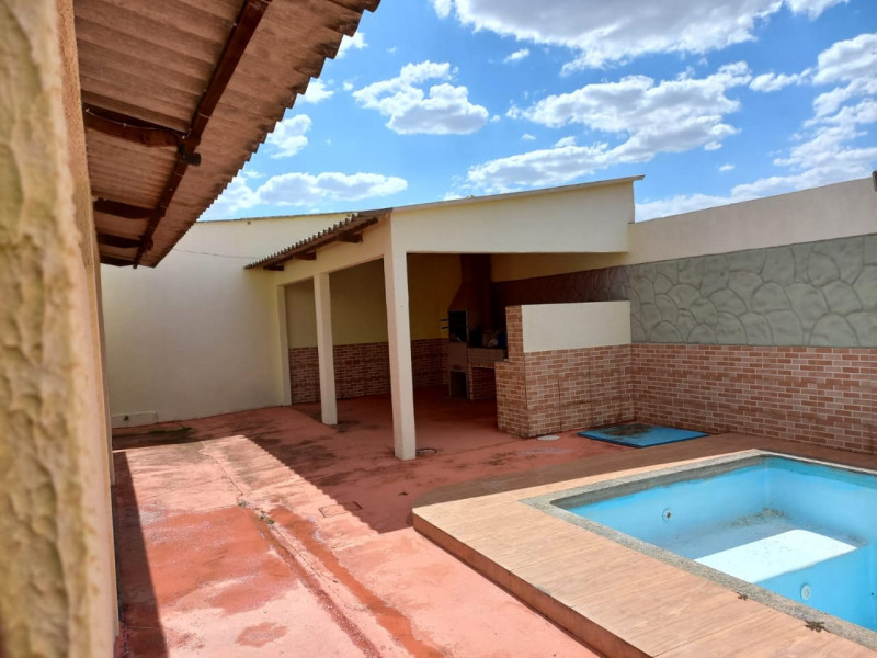 Casa à venda Centro com 290m² e 3 quartos por R$ 260.000 - 1609844938-whatsapp-image-2023-05-08-at-13.jpeg