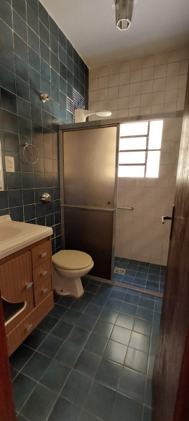 Casa à venda Centro com 235m² e 4 quartos por R$ 300.000 - 1115801528-6-wc-social.jpeg
