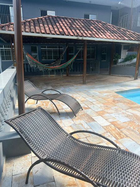 Chácara à venda Caceia  com 4m² e 5 quartos por R$ 1.500.000 - 1790550765-redes-espreguicadeiras.jpg