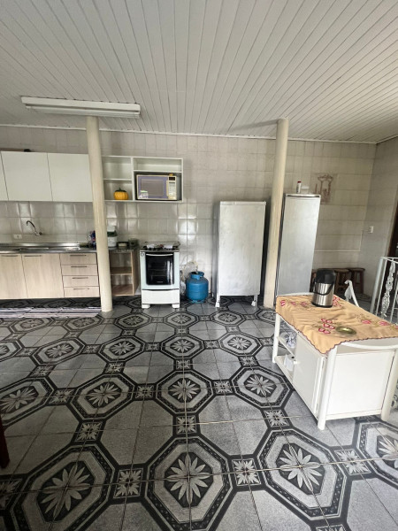 Chácara à venda Caceia  com 4m² e 5 quartos por R$ 1.500.000 - 855500346-cozinha-1.jpg