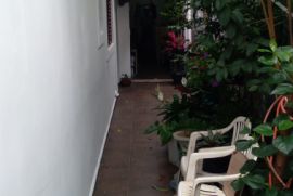 Casa à venda Vila Picinin com 105m² - 2 dormitórios -  vagas - R$ 450.000 - 2055729791-20230408-094140.jpg