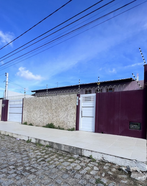 Casa à venda Pitimbú com 230m² e 4 quartos por R$ 380.000 - 531403392-5352a907-7c8d-49ae-95f3-916af1a5751c.jpeg