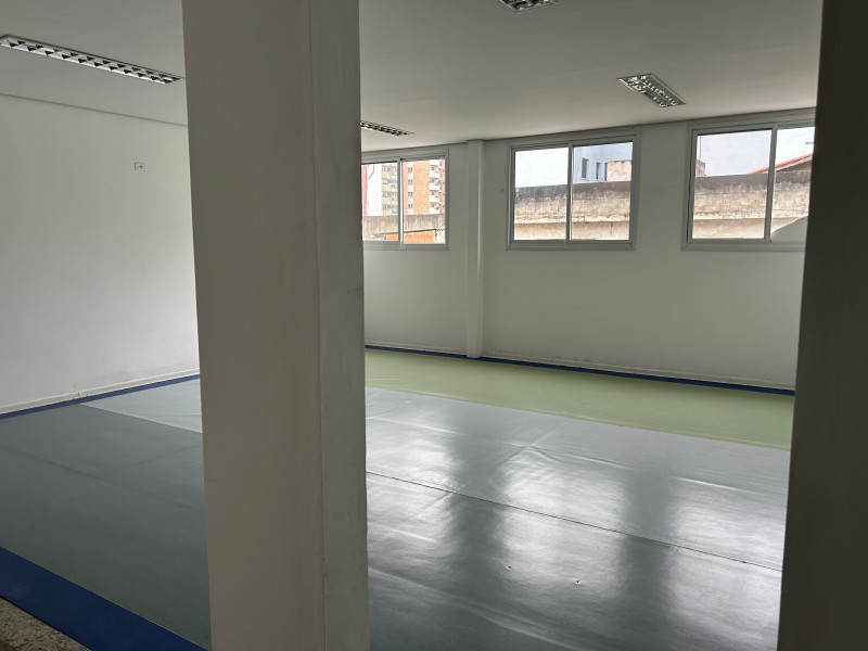 Comercial à venda Cerâmica com 880m² e 1 quarto por R$ 30.000.000 - 171293676-img-7070.jpeg