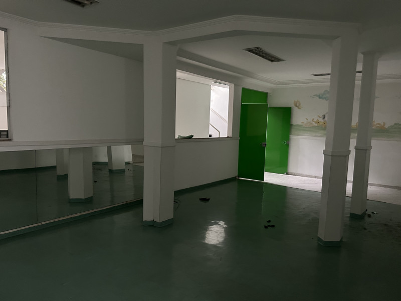 Comercial à venda Cerâmica com 880m² e 1 quarto por R$ 30.000.000 - 348578760-img-7058.jpeg