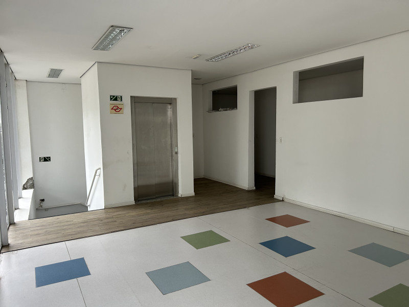 Comercial à venda Cerâmica com 880m² e 1 quarto por R$ 30.000.000 - 349208869-img-7060.jpeg