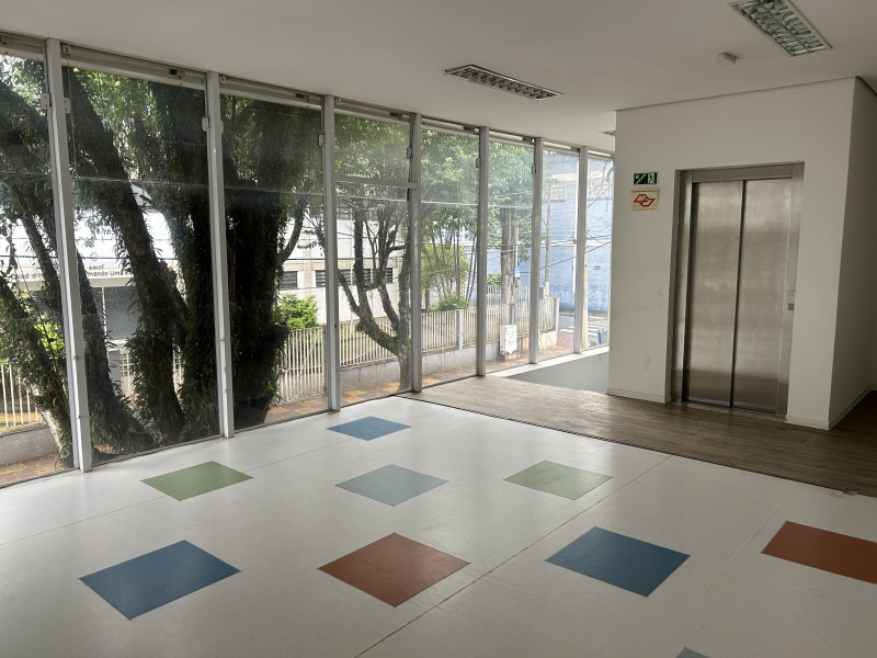 Comercial à venda Cerâmica com 880m² e 1 quarto por R$ 30.000.000 - 779079533-img-7059.jpeg