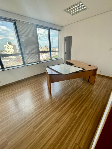 Comercial à venda Centro com 330m² e 1 quarto por R$ 1.500.000 - 330724107-photo-2023-01-09-11-06-13-10.jpg