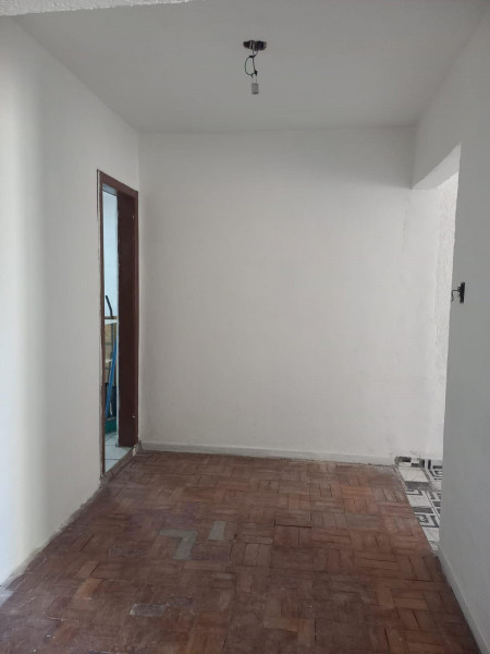 Casa à venda Jardim Selma com 250m² e 1 quarto por R$ 110.000 - 800819442-whatsapp-image-2023-03-23-at-12.jpg
