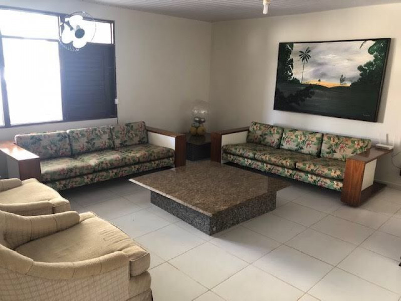 Casa à venda Centro com 370m² e 7 quartos por R$ 1.600.000 - 464555275-sala-de-estar.JPG