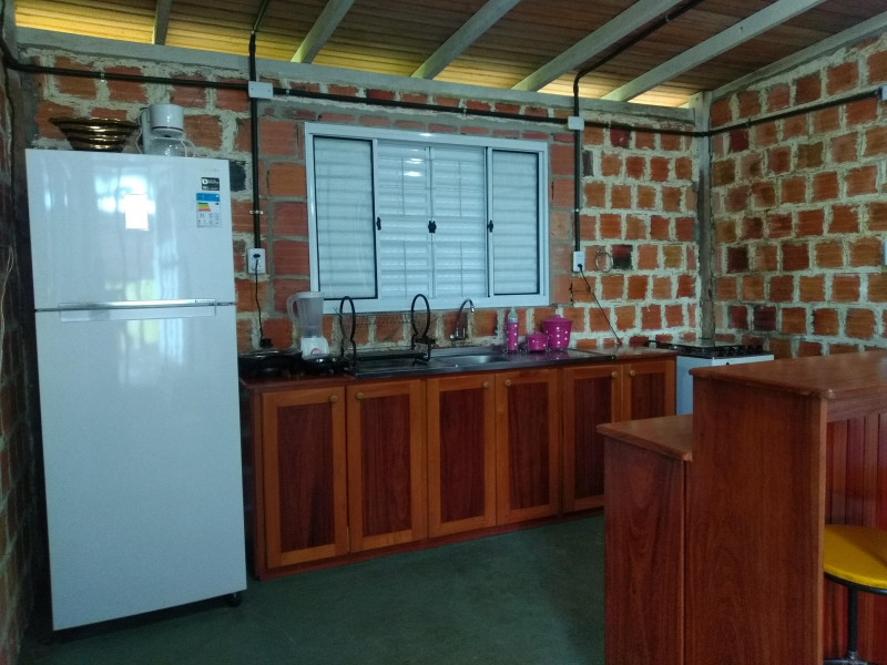 Chácara à venda Centro com 2m² e 2 quartos por R$ 350.000 - 1982296452-img-20210224-120433185.jpg