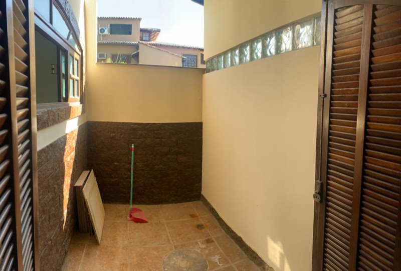 Casa à venda Barra da Tijuca com 130m² e 2 quartos por R$ 297.000 - 1748505324-9b2143aa-d1e1-465d-a886-50d1485f6788.jpeg