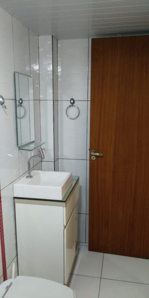 Apartamento à venda Portão com 75m² e 3 quartos por R$ 290.000 - 1111462506-foto-banheiro.jpeg