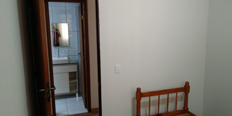 Apartamento à venda Portão com 75m² e 3 quartos por R$ 290.000 - 1764626976-quarto-2.jpeg