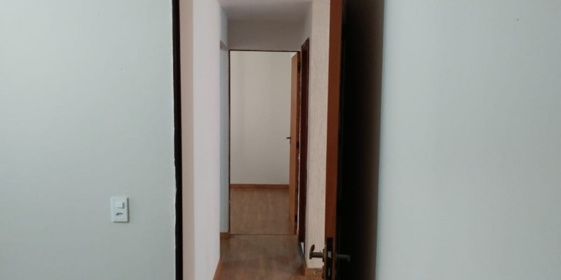 Apartamento à venda Portão com 75m² e 3 quartos por R$ 290.000 - 542423180-corredor.jpeg