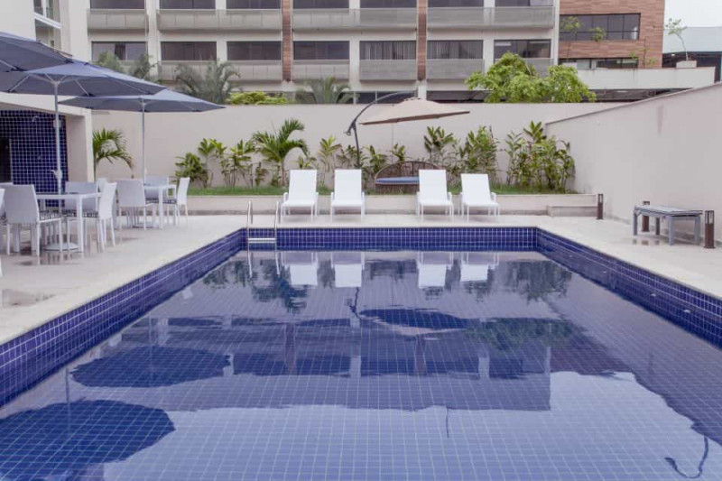 Loft para alugar Recreio dos Bandeirantes com 35m² e 1 quarto por R$ 3.200 - 2104068796-americas-townhouse-piscina-1.jpg