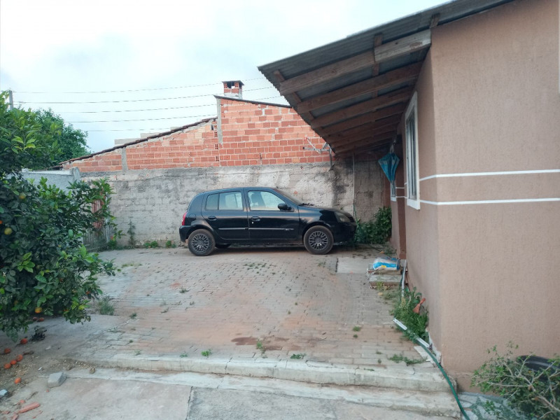 Casa à venda Guaraituba com 308m² e 3 quartos por R$ 250.000 - 1779982964-5c5bfd14-4269-49ff-90c5-1aadca7df91f.jpg