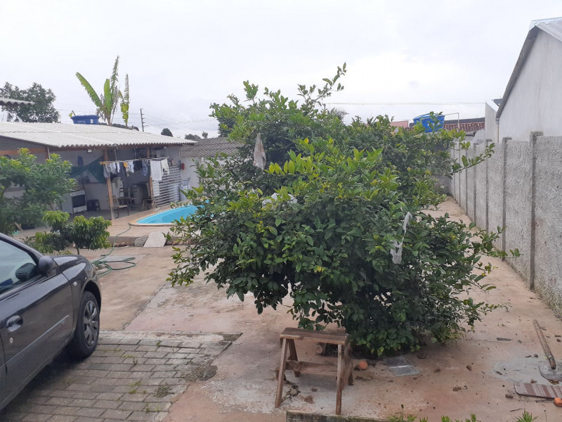 Casa à venda Guaraituba com 308m² e 3 quartos por R$ 250.000 - 99414998-8001c0a9-7c10-471d-96d7-44f05976fde1.jpg