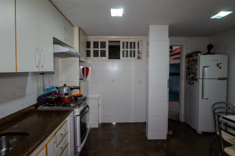 Casa de condomínio à venda Freguesia (Jacarepaguá) com 255m² e 3 quartos por R$ 1.480.000 - 1376537130-cosinha1.jpg