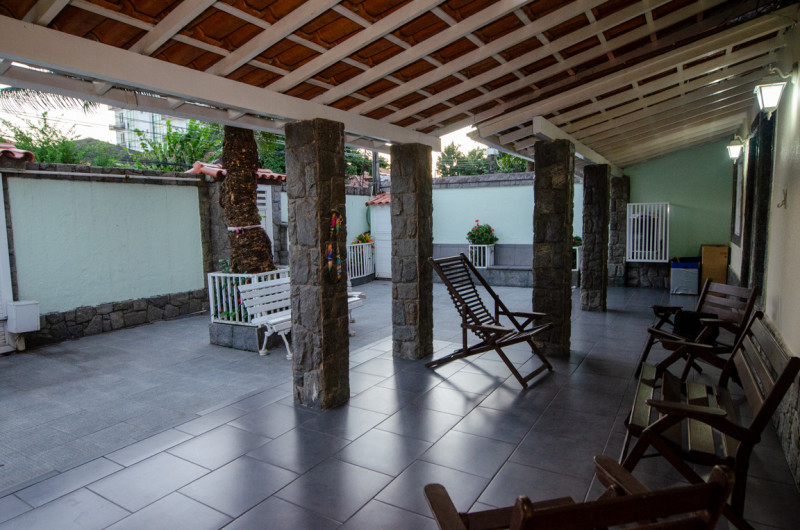 Casa de condomínio à venda Freguesia (Jacarepaguá) com 255m² e 3 quartos por R$ 1.480.000 - 1683300367-quintal-frentr.jpg