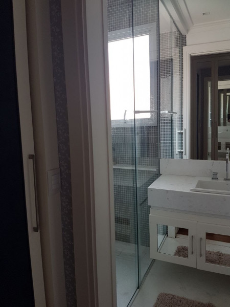 Casa de condomínio à venda Alphaville com 600m² e 5 quartos por R$ 8.500.000 - 1306514158-img-20181127-wa0040.jpg