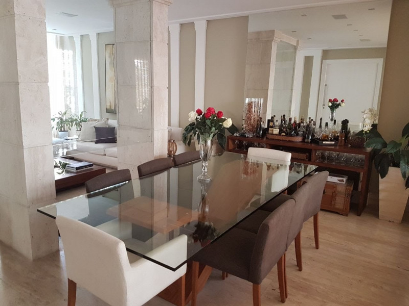 Casa de condomínio à venda Alphaville com 600m² e 5 quartos por R$ 8.500.000 - 1680006704-img-20181127-wa0054.jpg