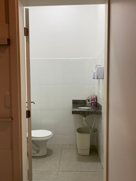Comercial à venda Centro com 138m² e 1 quarto por R$ 85.000.000 - 1028705193-00ef638b-c8ba-4bed-94df-9f00b4485d46.jpeg