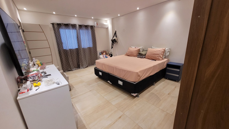 Casa à venda Adrianópolis com 528m² e 5 quartos por R$ 1.290.000 - 131648336-20230428-122902.jpg