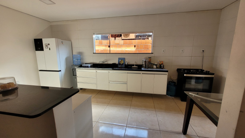 Casa à venda Adrianópolis com 528m² e 5 quartos por R$ 1.290.000 - 953403880-20230512-160003.jpg