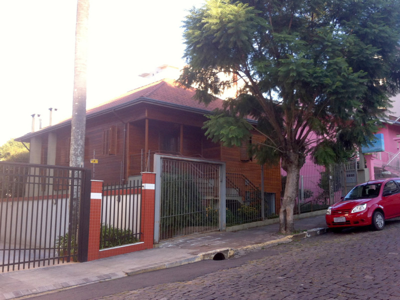 imóvel com 200m² - São Francisco - Bento Gonçalves