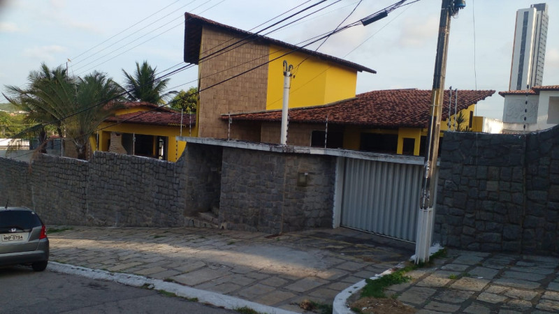 Casa para alugar Candelária com 1m² e 3 quartos por R$ 5.850 - 903148530-img-20230512-wa0017.jpg