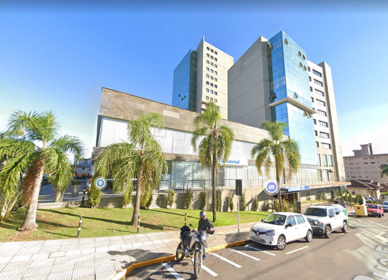 Comercial à venda Pio X com 53m² e 1 quarto por R$ 295.000 - 125831567-1.jpg