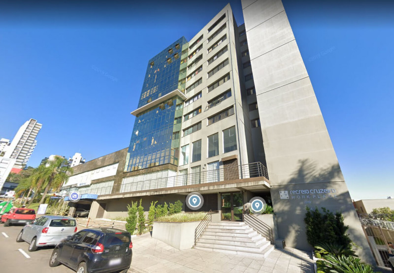 Comercial à venda Pio X com 53m² e 1 quarto por R$ 295.000 - 2145387584-2.jpg