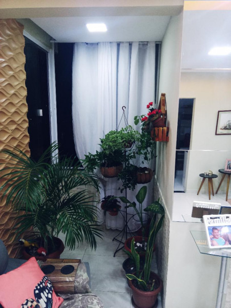 Apartamento à venda Luzia com 98m² e 4 quartos por R$ 235.000 - 153016922-foto-varanda.jpg