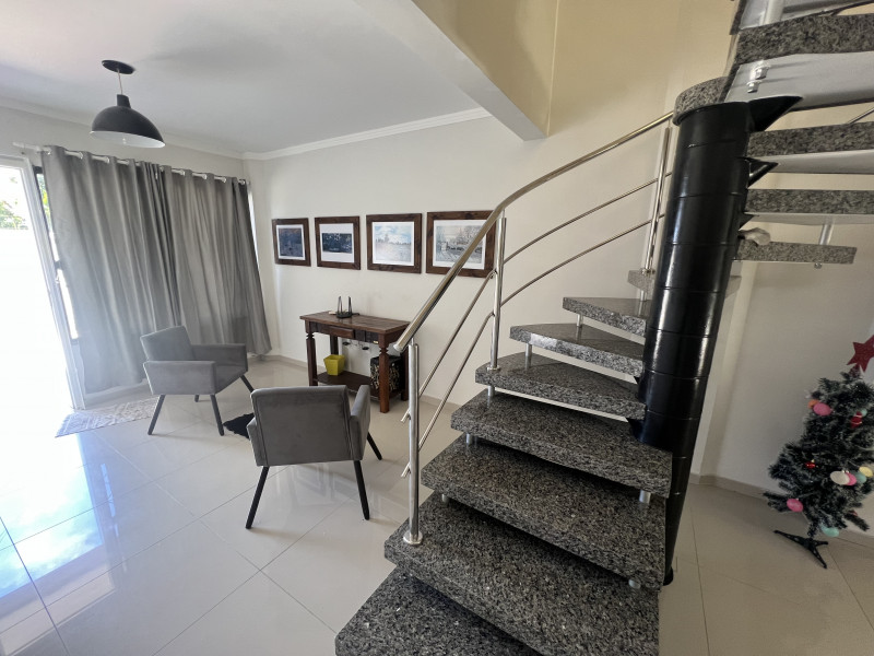 Casa à venda Centro com 90m² e 2 quartos por R$ 489 - 271645396-img-9079.jpeg