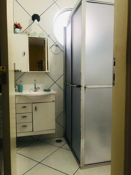 Apartamento à venda Vila Tupi com 43m² e 1 quarto por R$ 215.000 - 1718681226-banheiro-0.jpeg