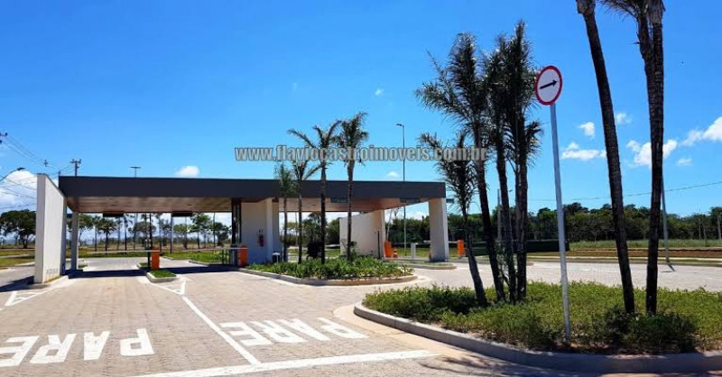 Terreno à venda Cararu com 5000m² e 1 quarto por R$ 1 - 660762706-images-1.jpeg