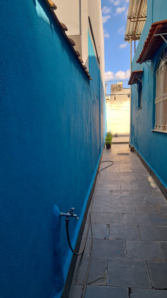 Casa à venda Realengo com 200m² e 5 quartos por R$ 340.000 - 137681279-whatsapp-image-2023-05-18-at-09.jpeg