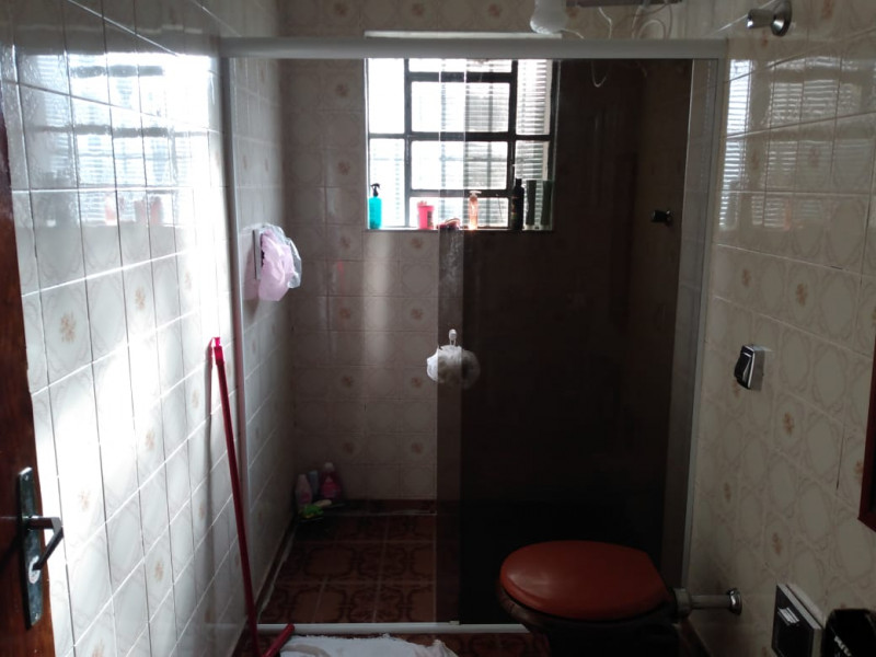 Chácara à venda Chácaras Campo Limpo com 3300m² e 3 quartos por R$ 625.000 - 1999623442-4-banheiro.jpeg