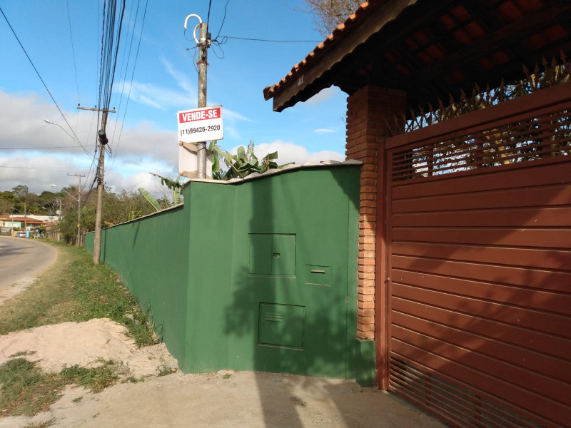 Chácara à venda Chácaras Campo Limpo com 3300m² e 3 quartos por R$ 625.000 - 643091914-portao-2.jpeg