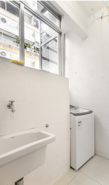 Apartamento à venda Leblon com 66m² e 2 quartos por R$ 1.440.000 - 512810203-img-2476.JPG