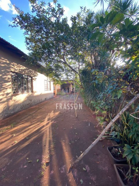 Casa à venda Vila Larsen 1 com 170m² e 2 quartos por R$ 380.000 - 1230587859-casa13.jpeg